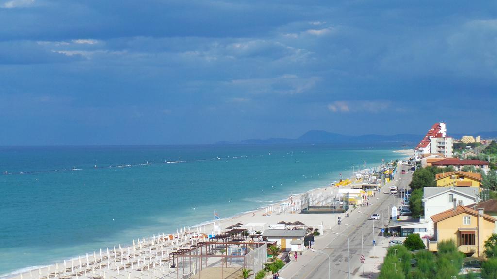 Hotel Ambassador Marotta Ngoại thất bức ảnh